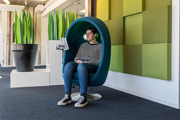 Persoon aan het Ontfocussen